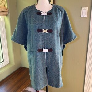 Soft Surroundings Hempstead Tweed Herringbone Cape Toggle Teal Coat